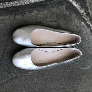 Gravity Pope Allegra Flats